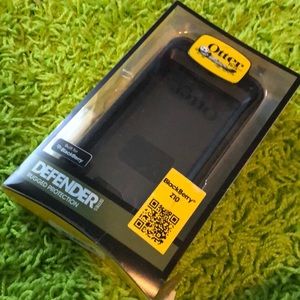 Otterbox, Blackberry Z10 - Defender Series - New!
